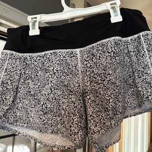 Black and White Flower Patterned Lululemon Shorts